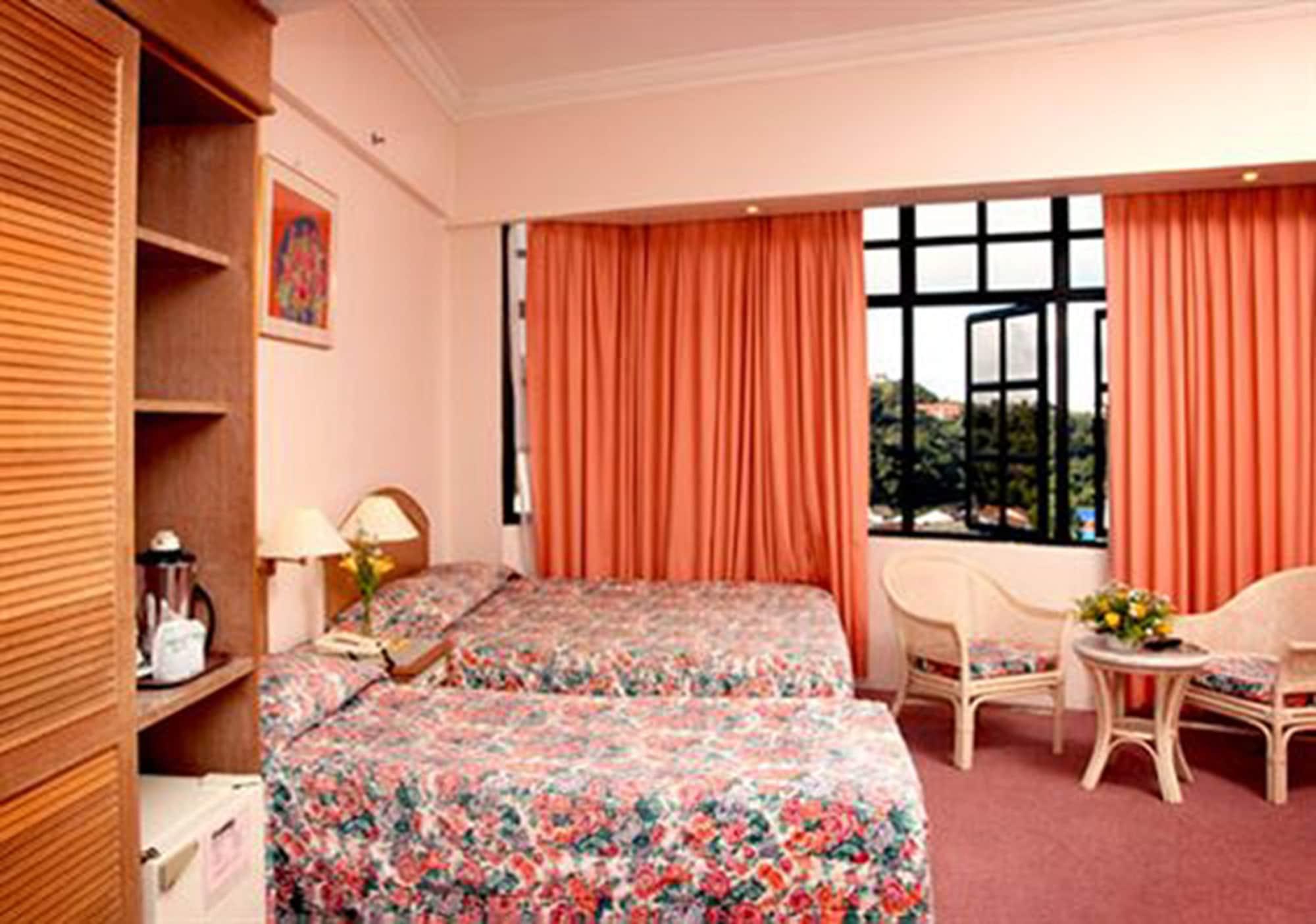 קמרון היילנדס Hotel Rosa Passadena מראה חיצוני תמונה