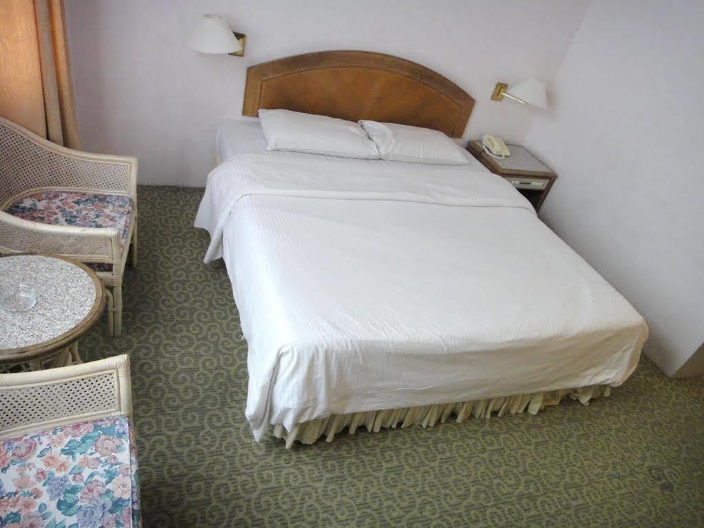 קמרון היילנדס Hotel Rosa Passadena מראה חיצוני תמונה